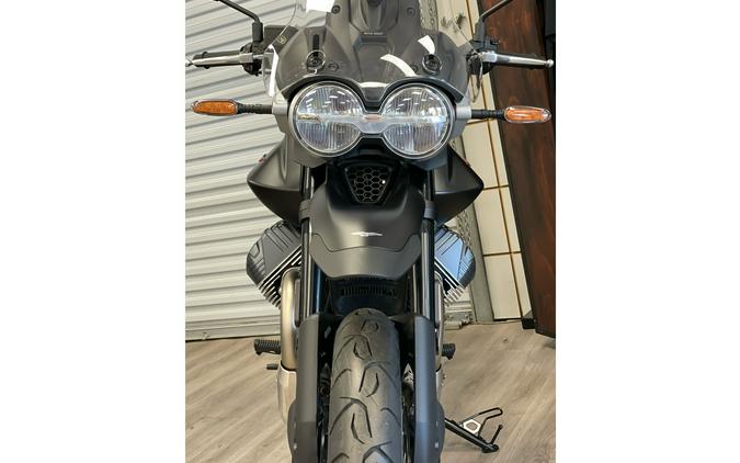 2025 Moto Guzzi V85 Strada