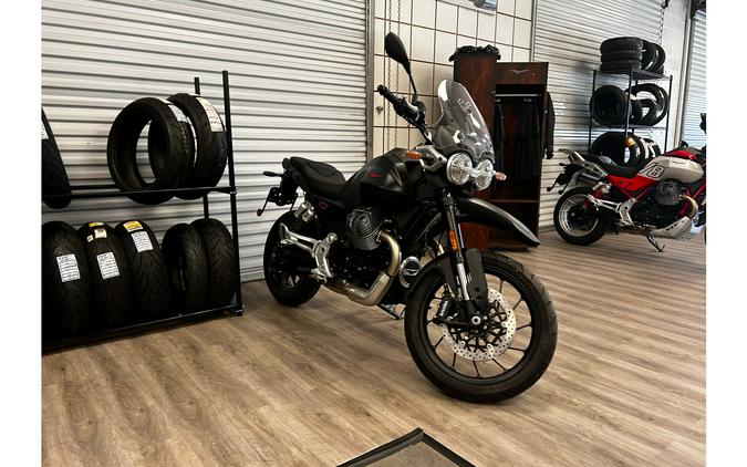 2025 Moto Guzzi V85 Strada