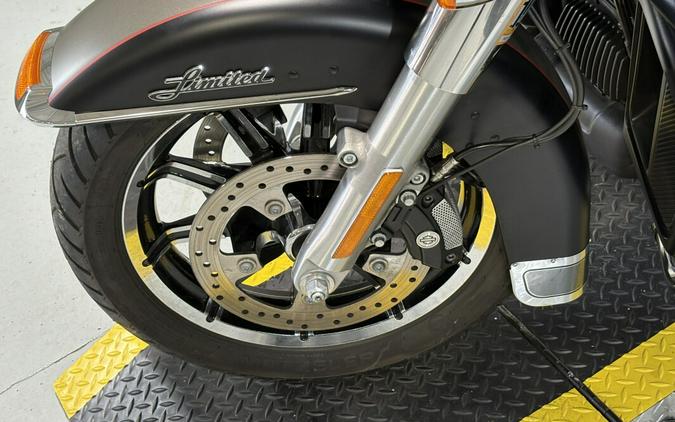 2018 Harley-Davidson® Ultra Limited Industrial Gray Denim/Black Denim