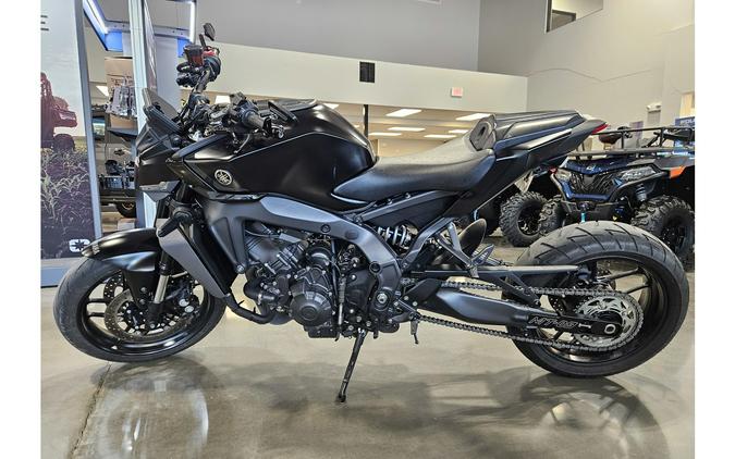 2025 MT-09 - Yamaha
