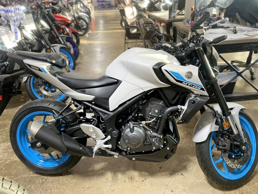 2025 Yamaha MT 03