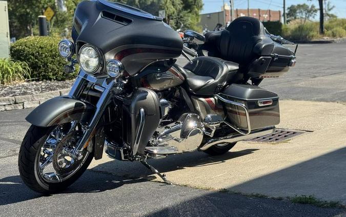 2016 Harley-Davidson® FLHTKSE - CVO™ Limited