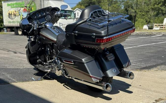 2016 Harley-Davidson® FLHTKSE - CVO™ Limited