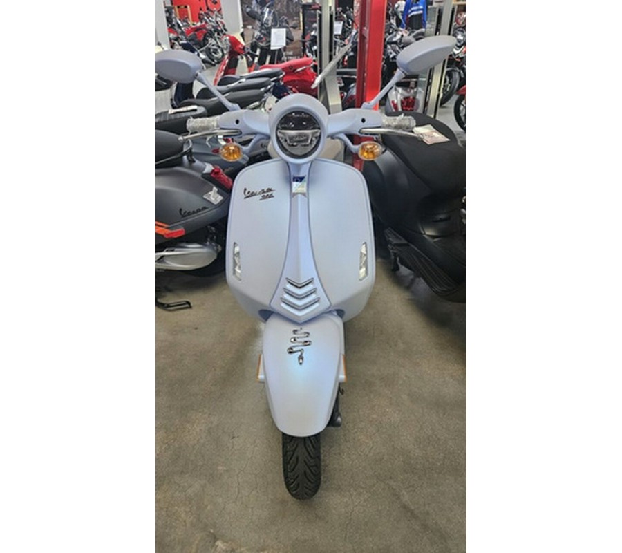 2025 Vespa 946 Snake