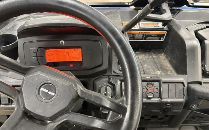 2023 Can-Am Defender XT HD10