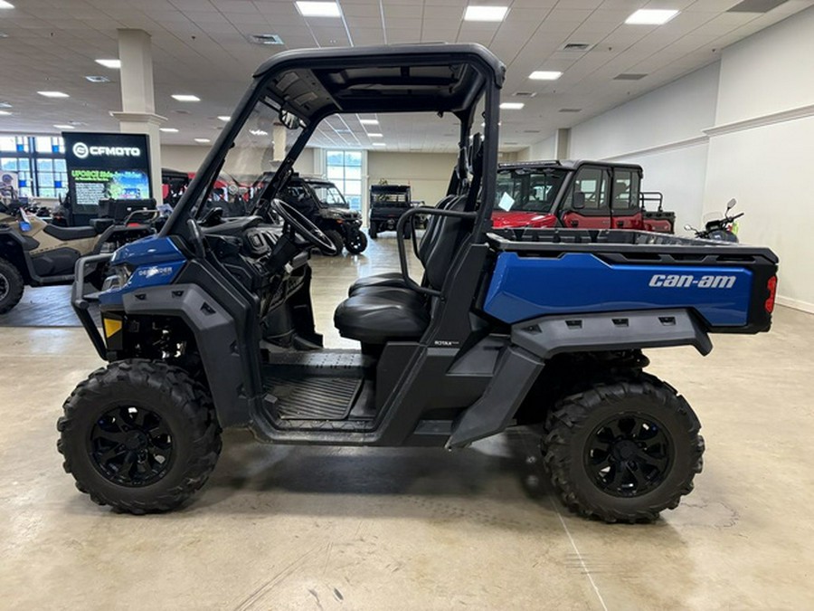 2023 Can-Am Defender XT HD10