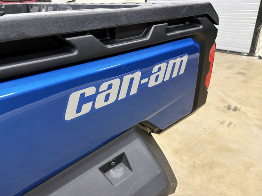 2023 Can-Am Defender XT HD10