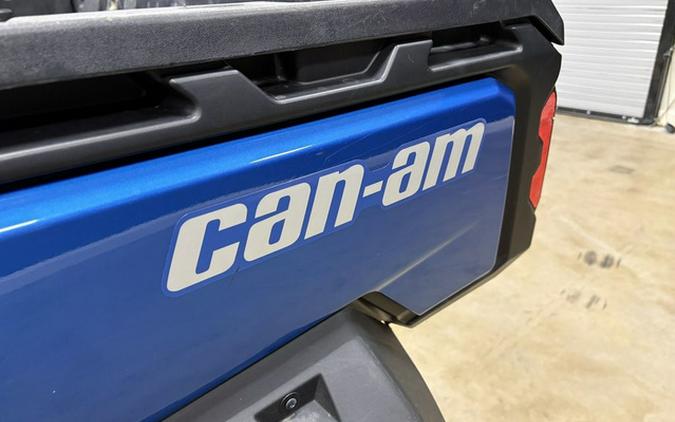 2023 Can-Am Defender XT HD10