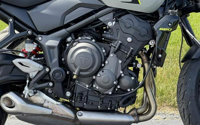 2026 Triumph Trident 660 Triple Tribute Edition Sapphire Black and Cobalt Blue