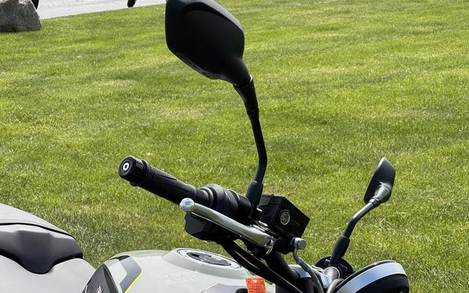 2026 Triumph Trident 660 Triple Tribute Edition Sapphire Black and Cobalt Blue
