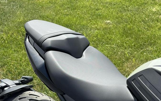 2026 Triumph Trident 660 Triple Tribute Edition Sapphire Black and Cobalt Blue