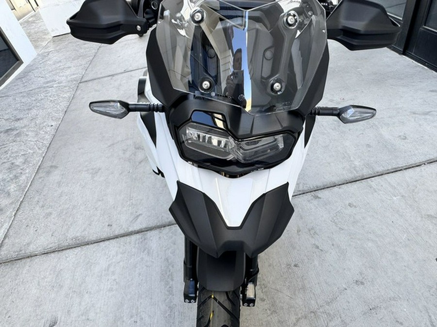2026 BMW F 800 GS Light White