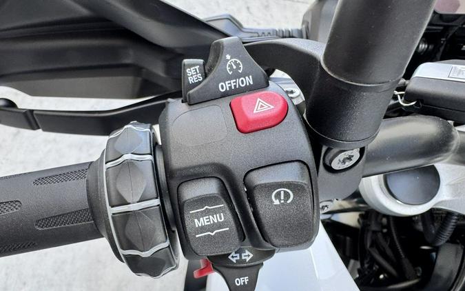 2026 BMW F 800 GS Light White