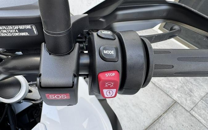 2026 BMW F 800 GS Light White