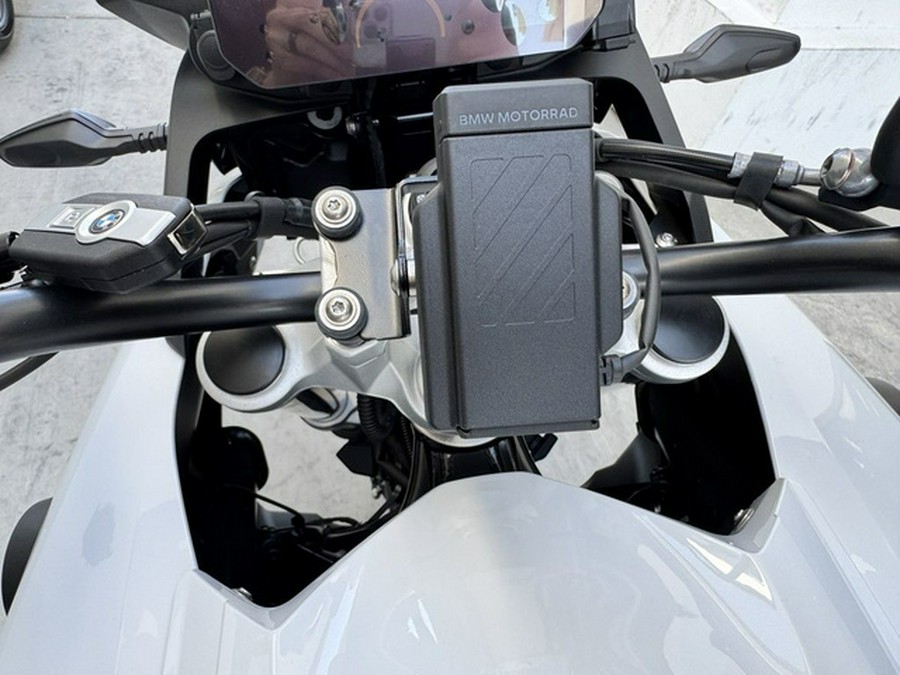 2026 BMW F 800 GS Light White