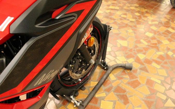 2025 Kawasaki NINJA 500 ABS NINJA 500 ABS - SDA72005