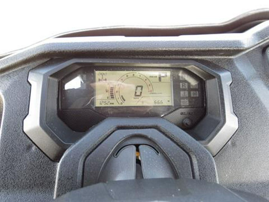 2023 Honda Pioneer 1000-6 Deluxe Crew