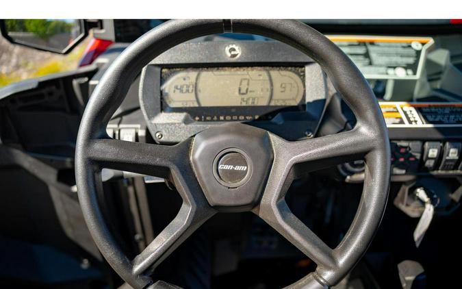 2024 Can-Am Commander XT 700