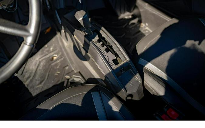 2024 Can-Am Commander XT 700