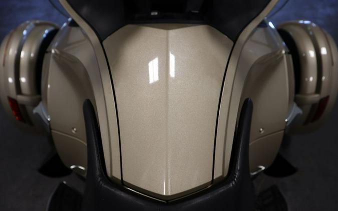 2018 Can-Am® Spyder® RT Limited Chrome