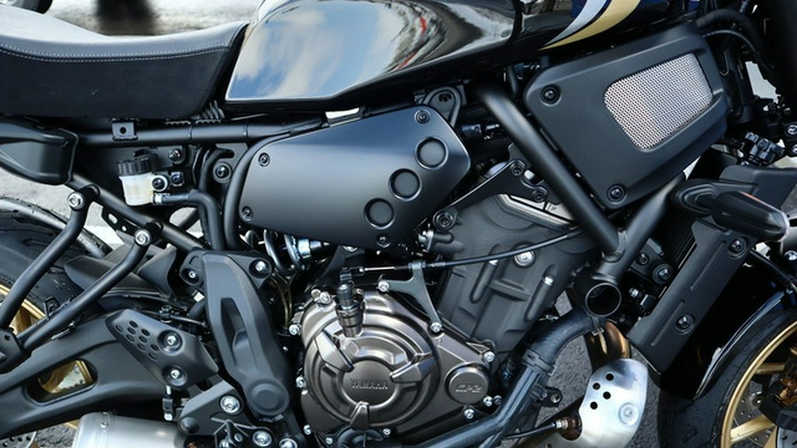2025 Yamaha XSR700