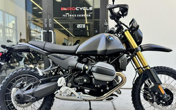 2026 BMW R 12 G/S Night Black Matte