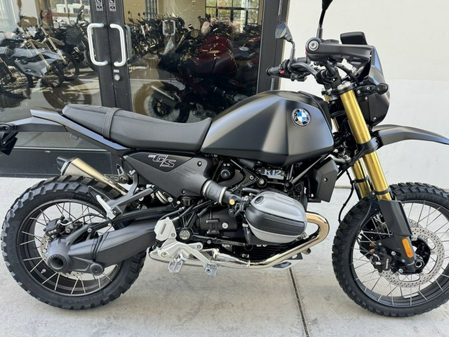 2026 BMW R 12 GS Night Black Matte