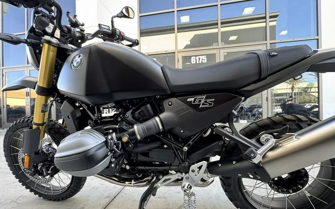 2026 BMW R 12 G/S Night Black Matte