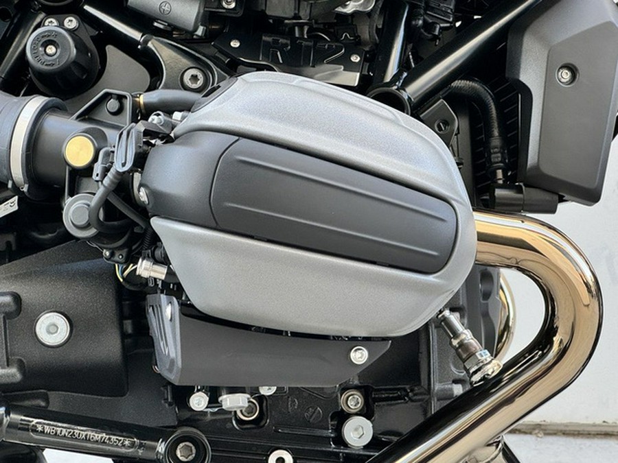 2026 BMW R 12 GS Night Black Matte