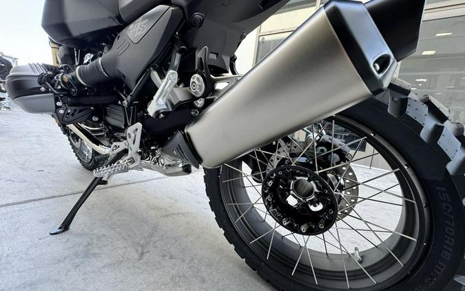 2026 BMW R 12 G/S Night Black Matte