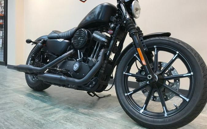 2017 Harley-Davidson Iron 883 Black Denim XL883N