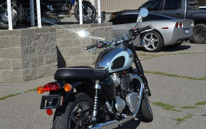 2023 Triumph BONNEVILLE T120 CHROME