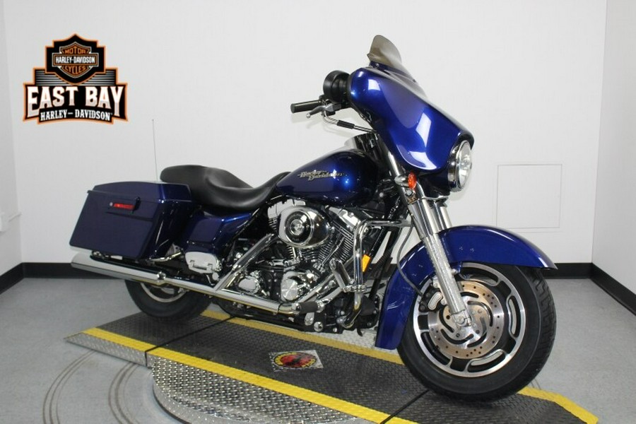 Harley-Davidson Street Glide® 2006 FLHXI 612132C DEEP COBALT