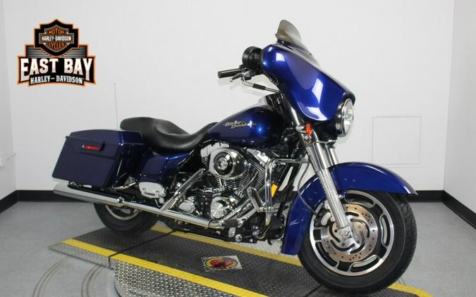 Harley-Davidson Street Glide® 2006 FLHXI 612132C DEEP COBALT