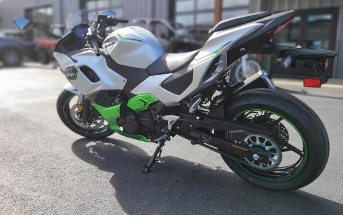 2024 Kawasaki Ninja® 7 Hybrid ABS