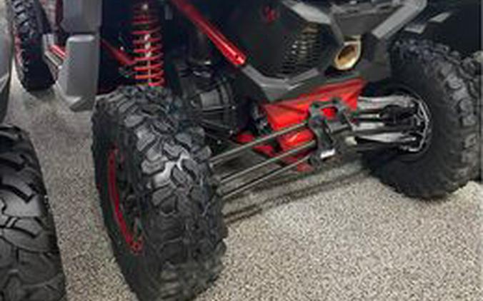 2024 Can-Am Maverick X3 X DS Turbo RR Red & Silver