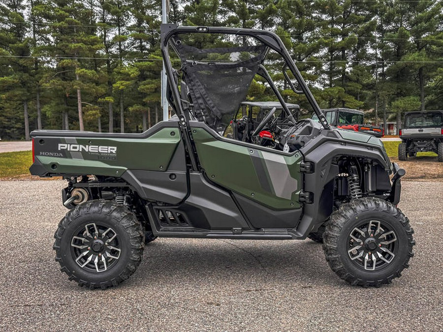 2025 Honda® Pioneer 1000 Trail