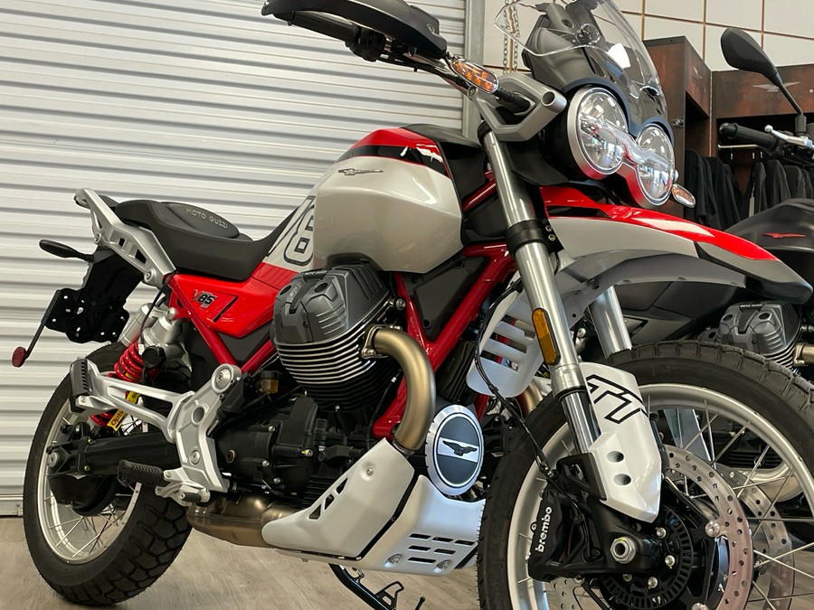 2025 Moto Guzzi V85 TT