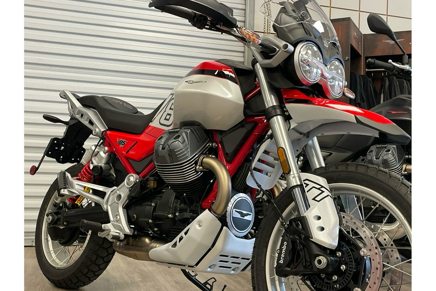 2025 Moto Guzzi V85 TT