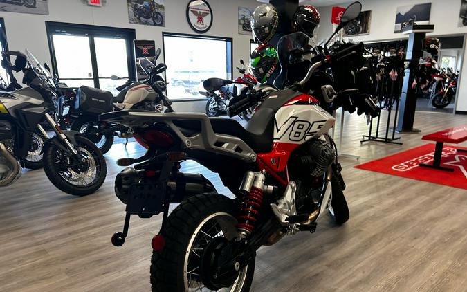 2025 Moto Guzzi V85 TT