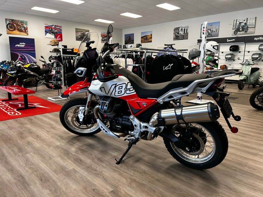 2025 Moto Guzzi V85 TT