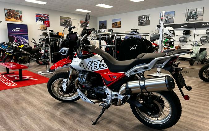 2025 Moto Guzzi V85 TT