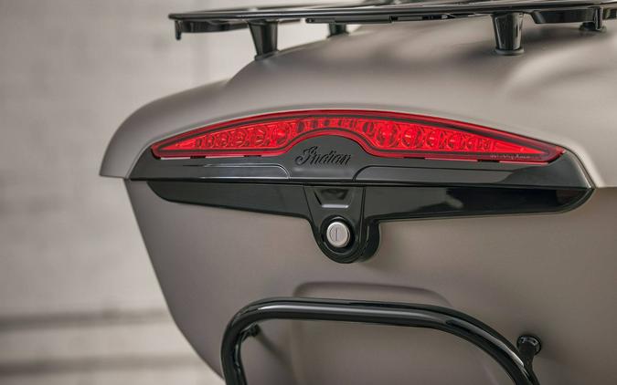 2022 Indian Pursuit® Dark Horse®