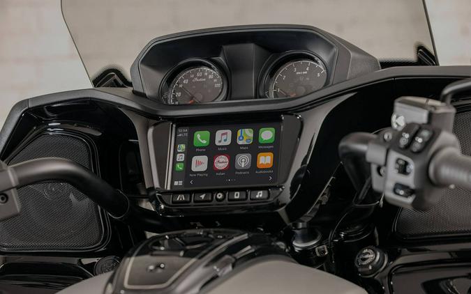 2022 Indian Pursuit® Dark Horse®