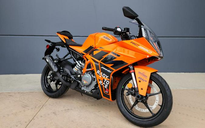 2022 KTM RC 390 Review [11 Fast Facts From the Street + Track]