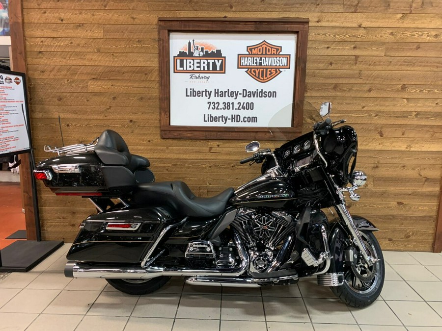 2016 Harley-Davidson Ultra Limited Black Quartz FLHTK