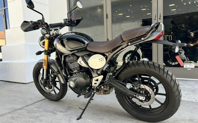 2024 Triumph Scrambler 400 X Phantom Black / Silver Ice