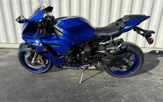 2026 Yamaha YZF-R1 R1 CA