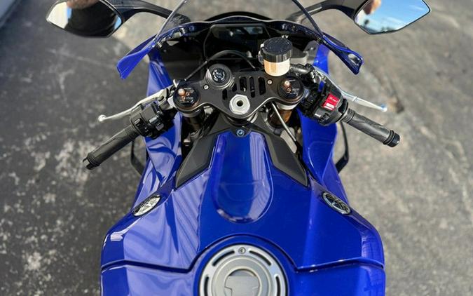 2026 Yamaha YZF-R1 R1 CA