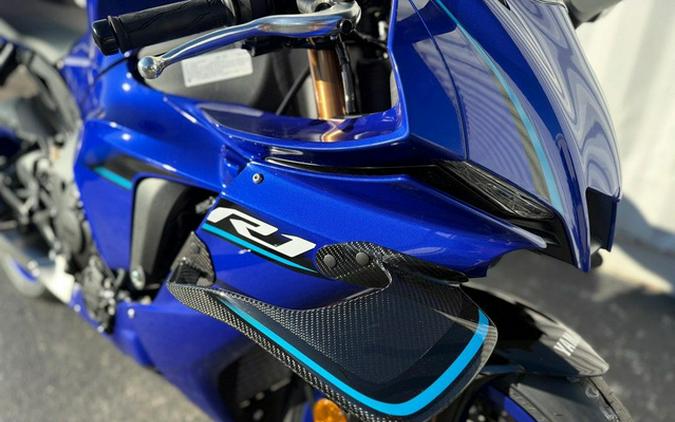 2026 Yamaha YZF-R1 R1 CA